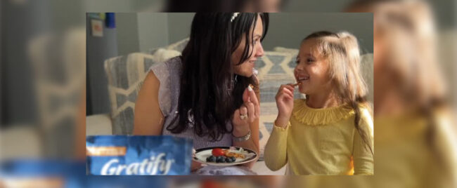 Mom Blogger reviewing Bamba Products